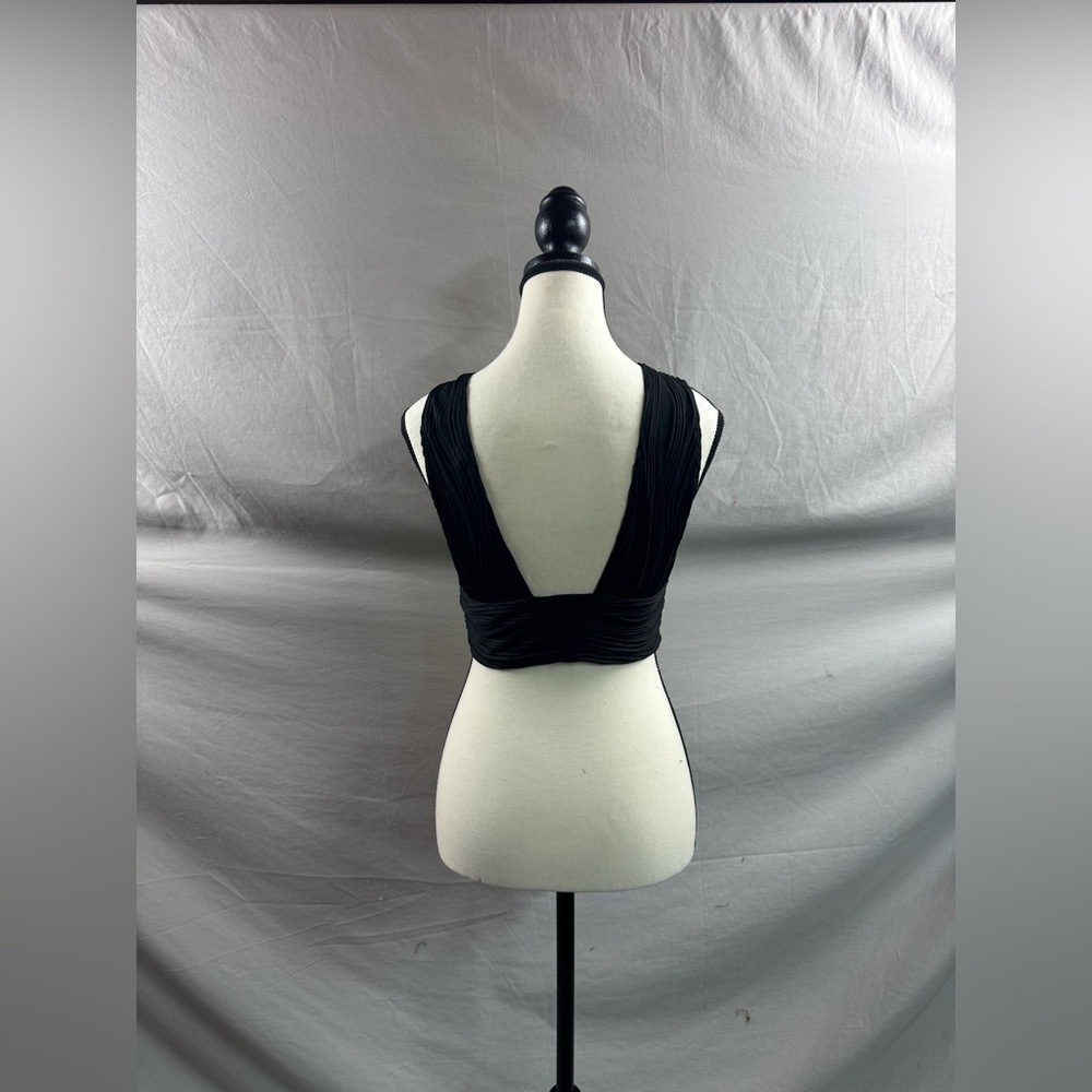 Plunging Neck Crop Tank Top Black - Picture 10 of 10